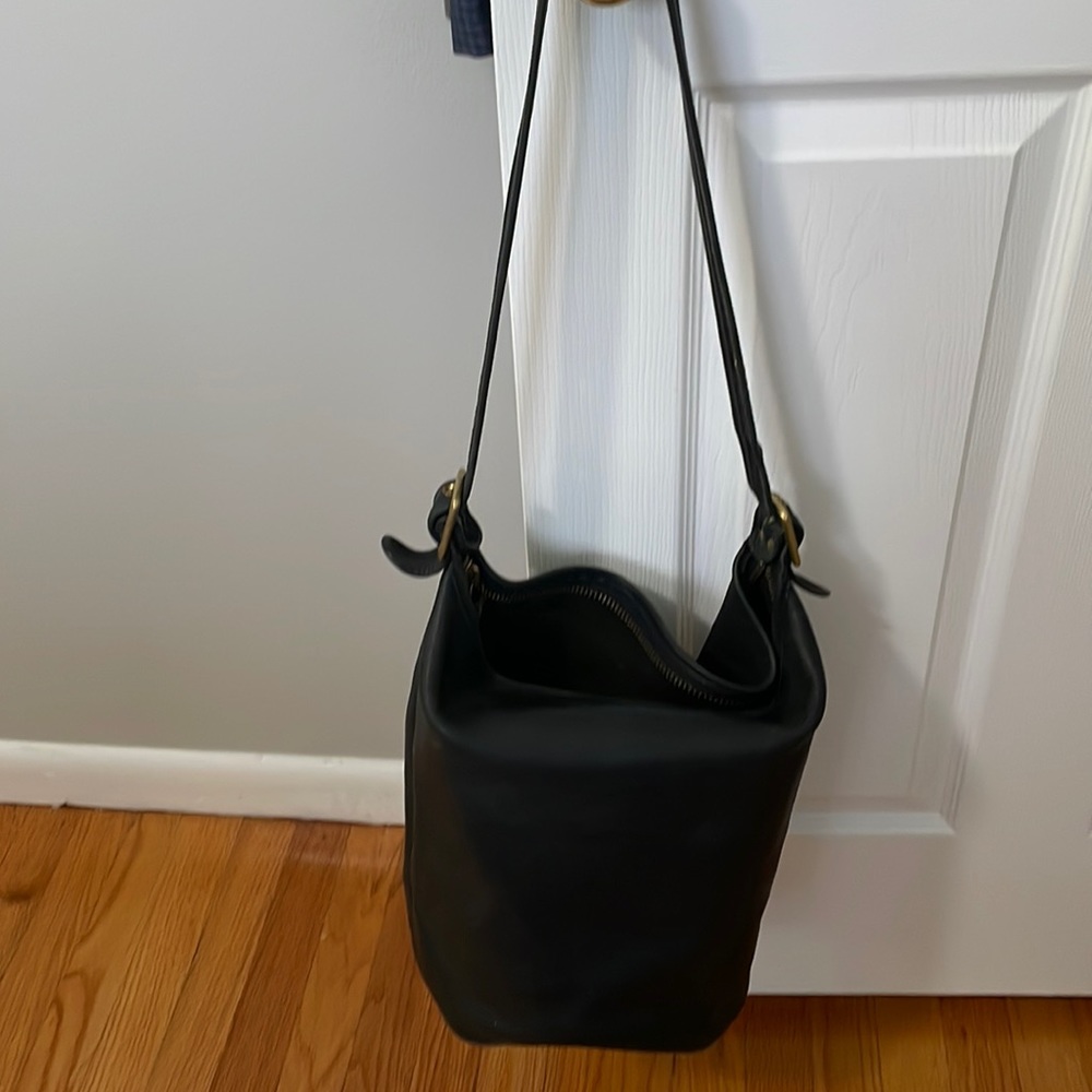 Black ‘old school’ Coach hobo bag